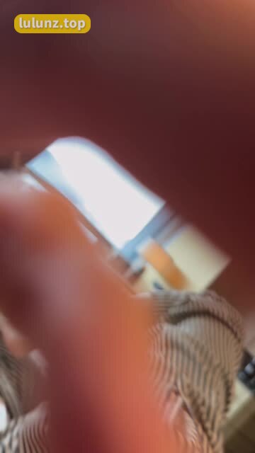 乔妹微密圈视频全集下载，给乔买裙子的作品欣赏