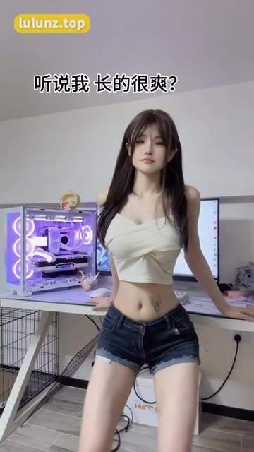 乔妹微密圈付费圈子作品合集,给乔买裙子的魅力为何如此难挡?