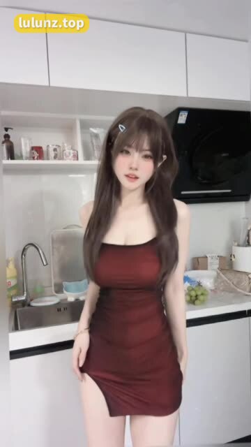 微密圈的乔妹写真视频合集，给乔买裙子作品为何如此受欢迎？