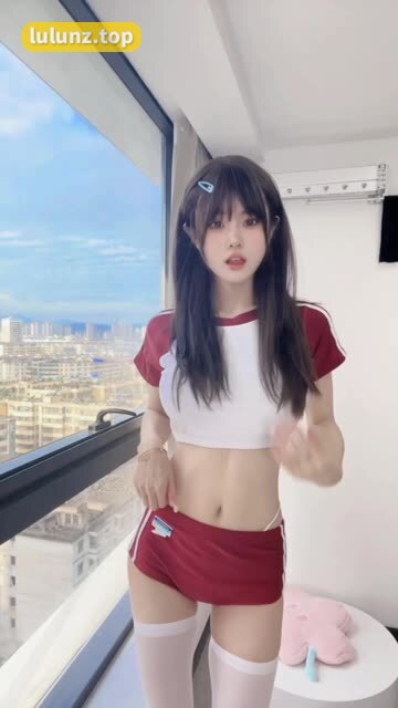 乔妹微密圈全网最全合集，给乔买裙子的时尚风格