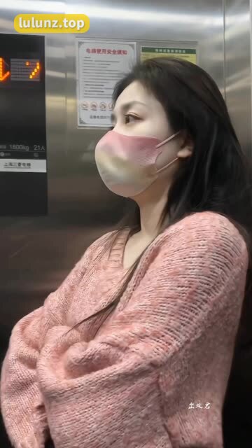 【微密圈】猪饲料风格像粉色猪的神秘吸引力，猪饲料身材引发粉丝热议