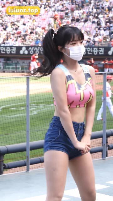 微密圈猪饲料女神写真，高清图集视频合集来袭