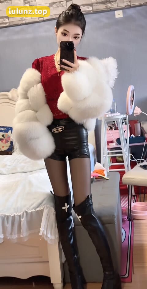 张鑫baby微密圈青春洋溢魅力十足,图文并茂视听盛宴