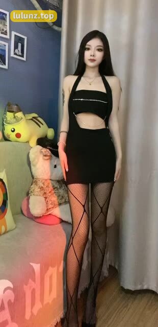 张鑫baby微密圈独具风采撩人心弦，照片视频双重享受