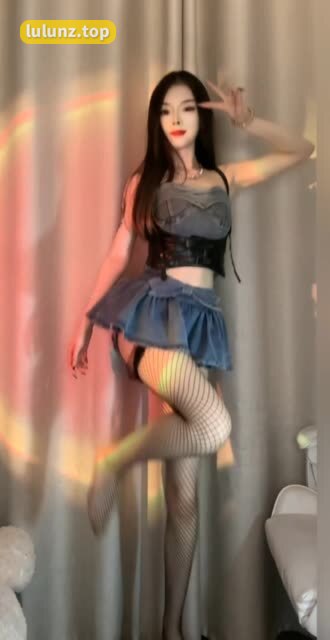 张鑫baby维密图拍摄背后的秘密，微博热议视觉冲击不容错过