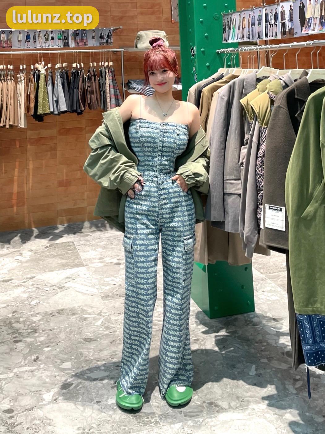 十万口草莓粥粥微密圈写真打包下载，精美资源一键收集