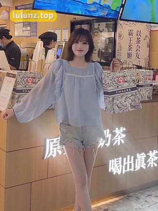 十万口草莓粥粥舰长微密圈作品合集,最具人气的图集视频