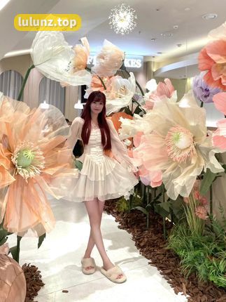 十万口草莓粥粥舰长微密圈作品合集,最具人气的图集视频