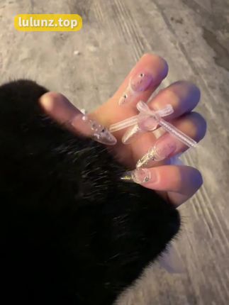 桃沢樱呀抖音网红微密圈作品，微博摄影博主的魅力全揭露