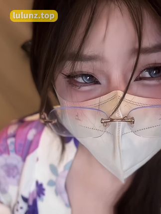 桃沢樱呀抖音网红微密圈作品，微博摄影博主的魅力全揭露