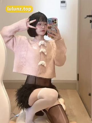 王胜利微密圈JK制服高清图集，精选白丝造型合集下载