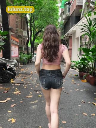 微密圈尺度写真合集可可西yyy的独家性感展示