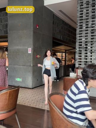 抖音网红可可西yyy微密圈大揭秘，时尚魅力全展示