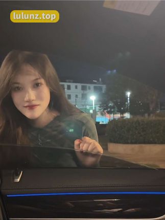 可可西yyy微密圈护士装写真_今晚你来照顾姐姐吗？