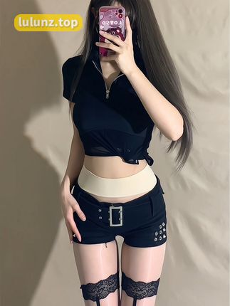 徐绾绾yyyy微密圈写真合集全面展示,网红徐绾绾的视觉盛宴