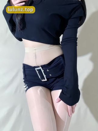 资源合集，徐绾绾yyyy微密圈最火作品，高清图集与视频