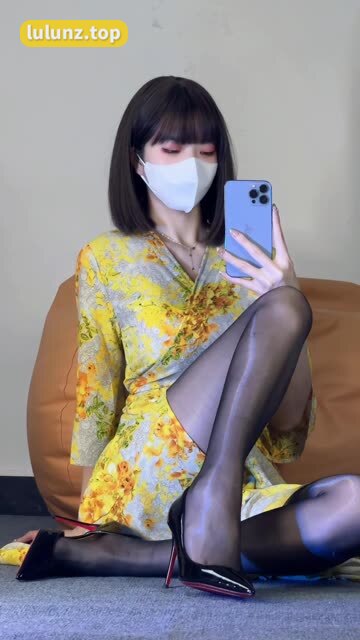 白龙猫女一天一口一个亲爱的的视频火了，白龙猫女为何如此受欢迎？