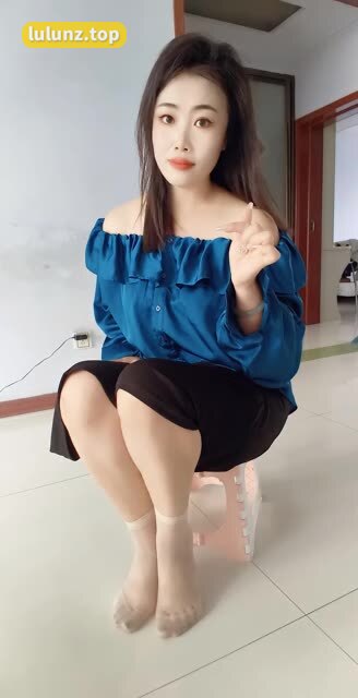 是小逗逗的秘密世界，从私拍到微密圈套图的成名之旅