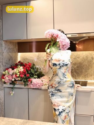 抖音热爱青蛙蹲的左公子666，私密图片网上疯传