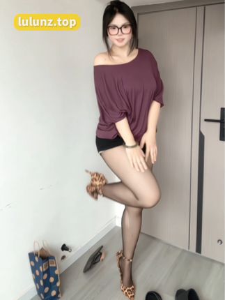 微密圈大火网红可爱的肉巴，最新图片作品限时开放