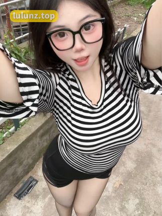 可爱的肉巴微密圈图片大公开，全新作品让你目不转睛