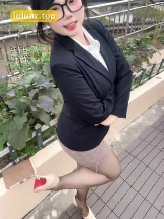 微密圈可爱的肉巴性感作品，肉嘟嘟的她为何如此迷人？