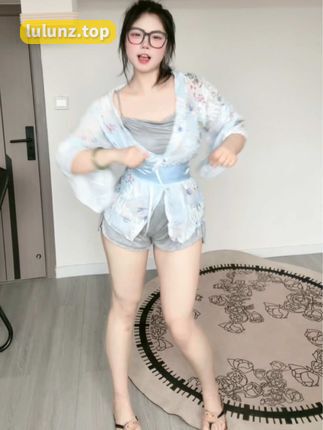 微密圈#嘉宾专享#可爱的肉巴，震撼清凉内衣作品解析