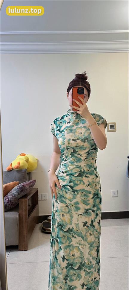 玫桃泡芙专属内容大揭秘，什么让她的人气飙升？