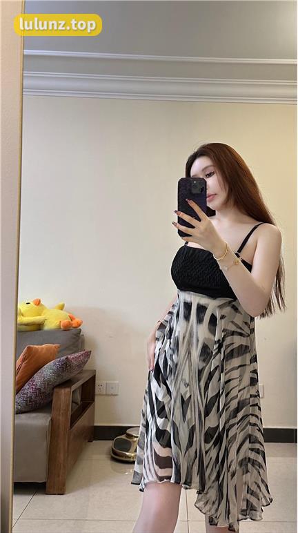 玫桃泡芙抖音红人图集，打破次元的视觉冲击