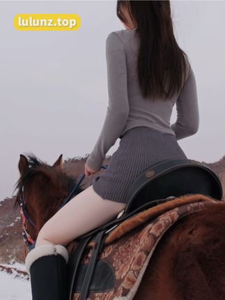 脸红mm的Ins账号是什么？她的时尚生活揭秘