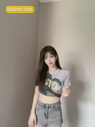 崽崽nana微密圈最新作品，反差风格照片合集