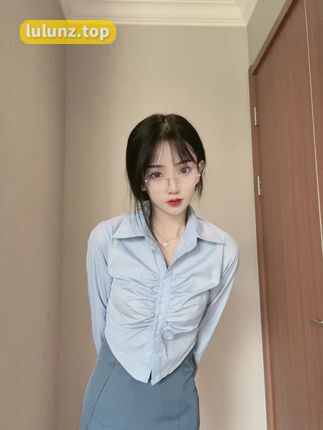 崽崽aaa的可爱纯欲小姐姐，动感光波视频热度飙升