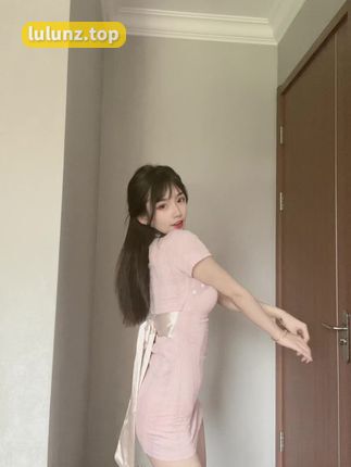 崽崽aaa的可爱纯欲小姐姐，动感光波视频热度飙升