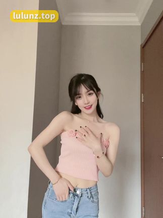 崽崽aaa的可爱纯欲小姐姐，动感光波视频热度飙升