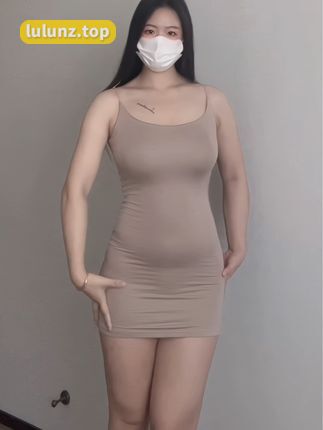 蒙蒙子露脸视频合集，她的自然面貌曝光