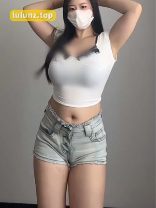 觅圈合集：蒙蒙子最新微博穿搭解析，时尚指南