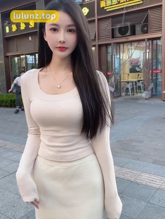 夏天的小雪觅圈探索，如何获取她的专属资源和内容