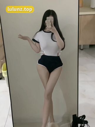 小芋泥yyy最新微密圈作品分享，时尚魅力展现独特个性