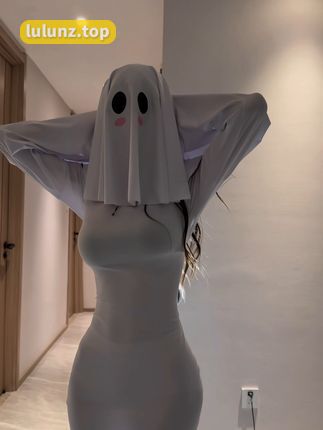 一只树懒直播跳舞记录，她的才艺表现为何获得粉丝称赞？