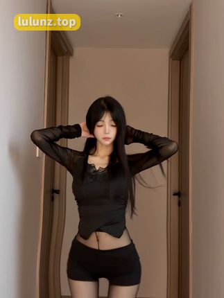 一只树懒直播跳舞记录，她的才艺表现为何获得粉丝称赞？