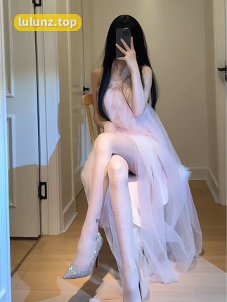 抖音猫梨梨cc微密作品精选，充满魔幻色彩的影像