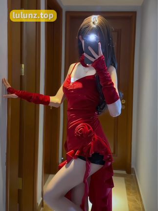 猫梨梨全套写真作品赏析,她的最新资源有何特点?