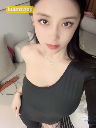 【微密圈】奶雯图集作品&amp;视频系列，打包下载