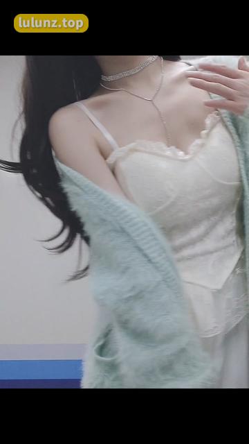 脸红Dearie最热微密图片合集，她的私密生活全解析