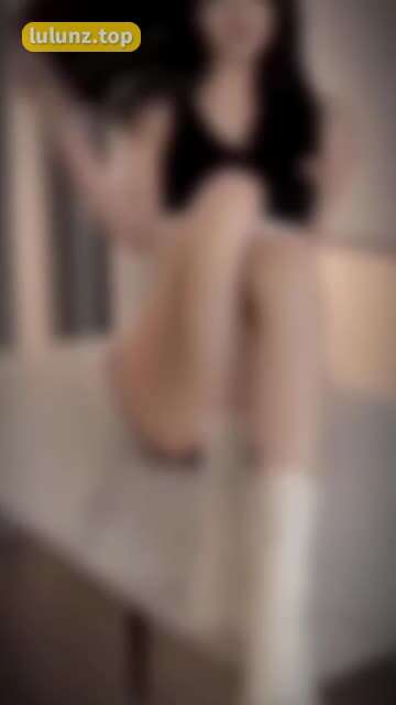 若若老师微密圈资源合集，免费下载高清全集