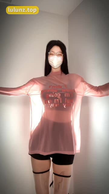 桂芬坐拍微密圈女神的完美身姿与迷人容颜，精选合集