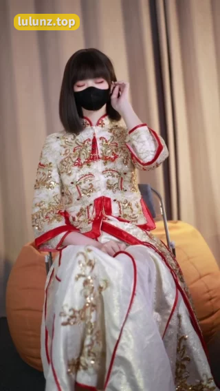 白龙猫女的早期视频与现代作品的对比,从风格转变看白龙猫女的魅力