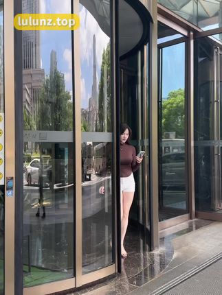 可可西yyy微密圈尺度大曝光，挑战极限展现最真实的她