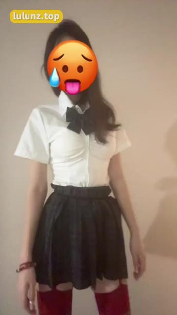 一只佐佐酱点击就看女主播摆烂~揭秘佐佐酱的搞笑瞬间