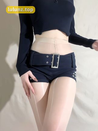 徐绾绾yyyy微密圈黑丝套装全解析，性感御姐风格解读